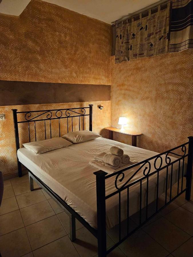 George'S Guest House Chania  Bagian luar foto